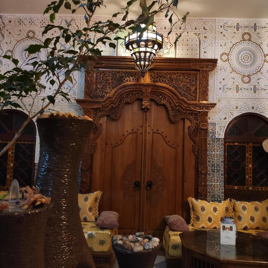 Ryad Bab Berdaine Meknes Luaran gambar
