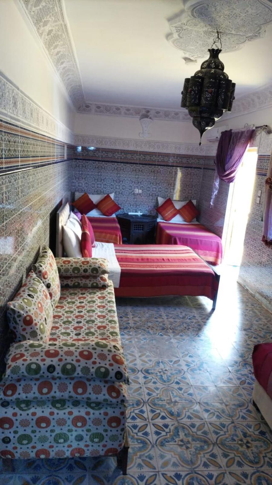 Ryad Bab Berdaine Meknes Bilik gambar