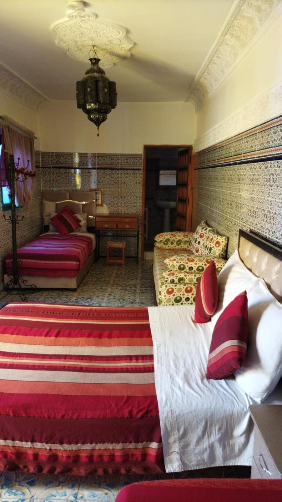 Ryad Bab Berdaine Meknes Bilik gambar