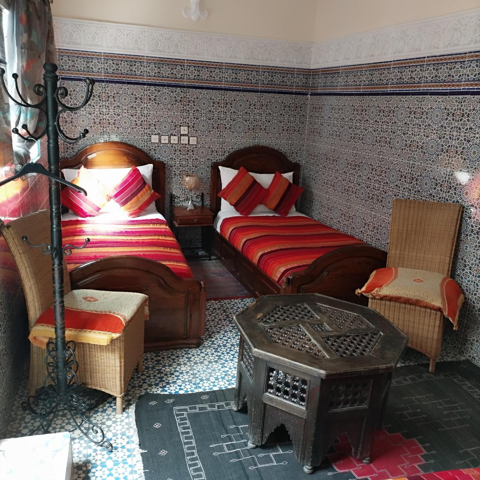 Ryad Bab Berdaine Meknes Bilik gambar